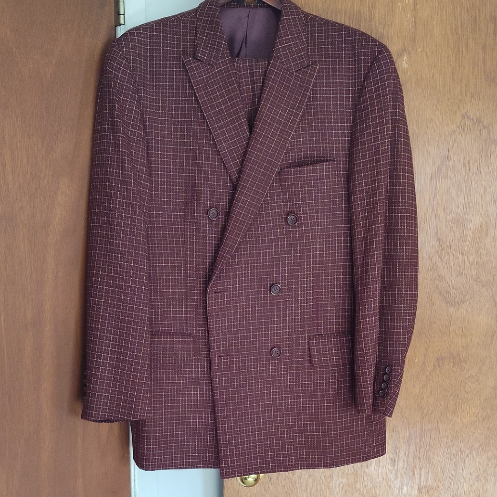 Elegant Maroon Checkered Men's Blazer
